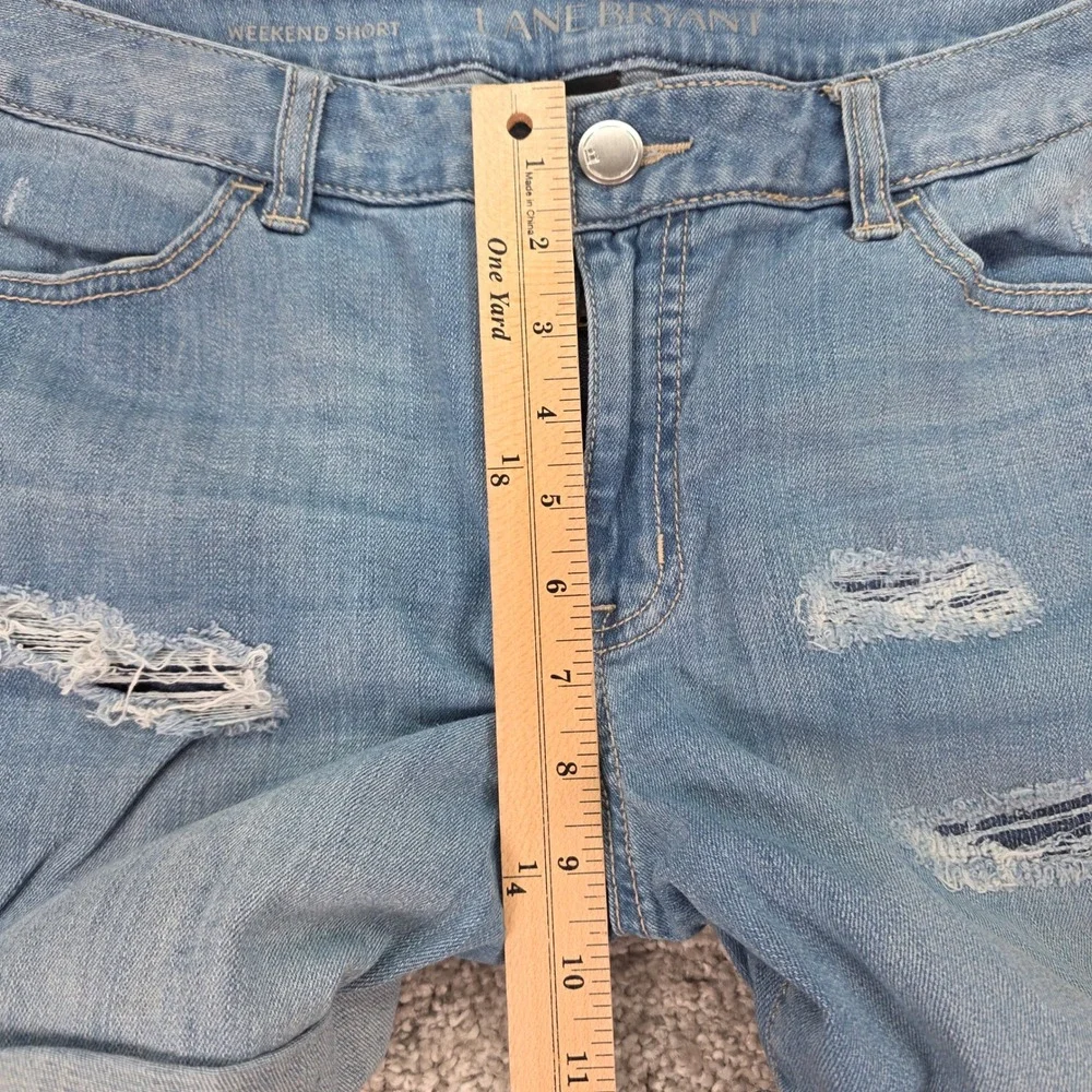 Lane Bryant Weekend Short Distressed Denim Jean Shorts Light Wash Cuffed Size 14